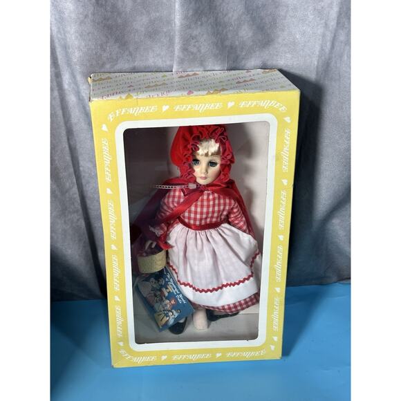 Little Red Riding Hood 1178 11" Effanbee Collector's Choice - Picture 1 of 2